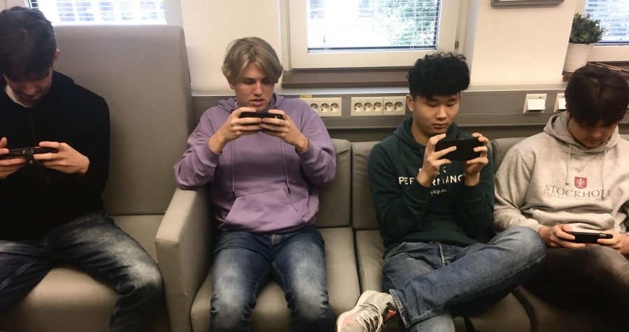 Students on phones