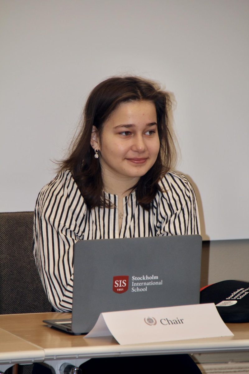 Noémie L. - a Chair in committee 8