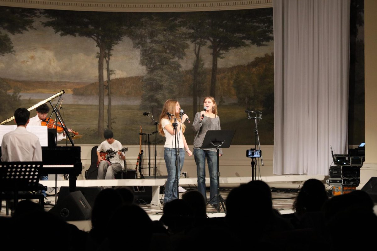 Batini Sisters singing Volare